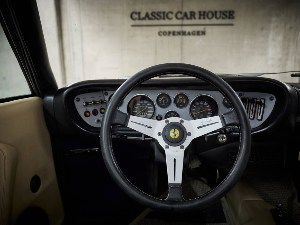 Image 80/100 of Ferrari Dino 308 GT4 (1976)
