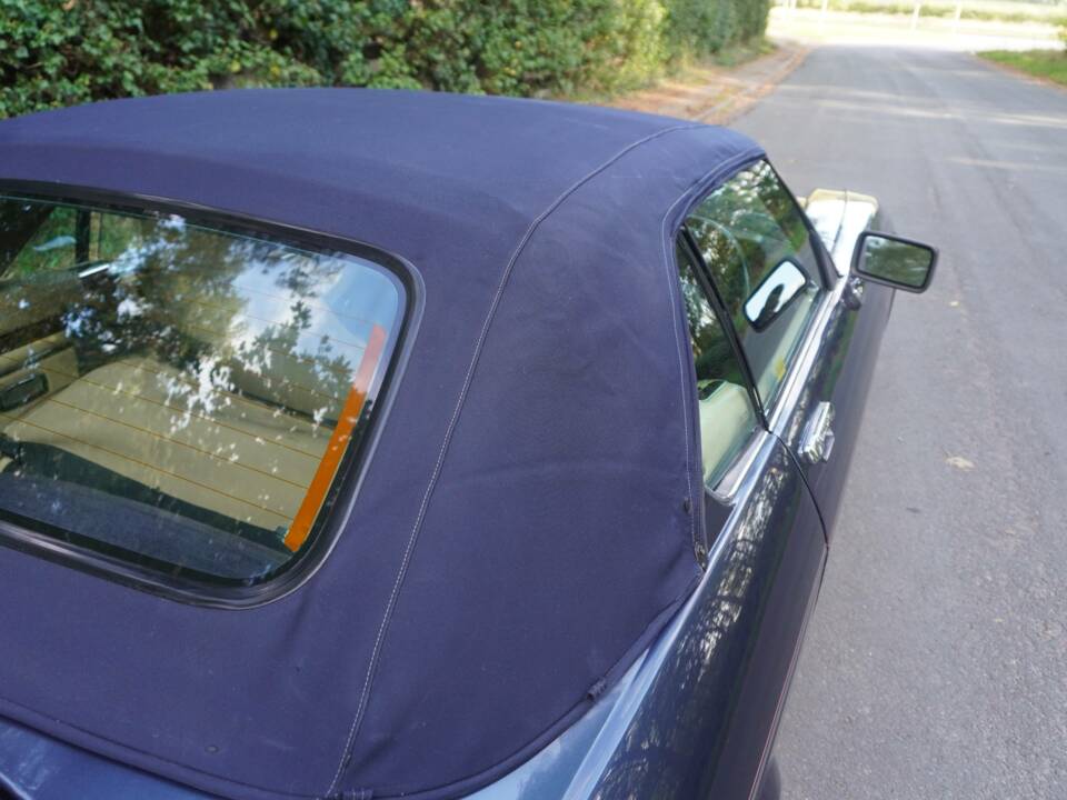 Image 18/20 of Jaguar XJS 5.3 V12 (1989)
