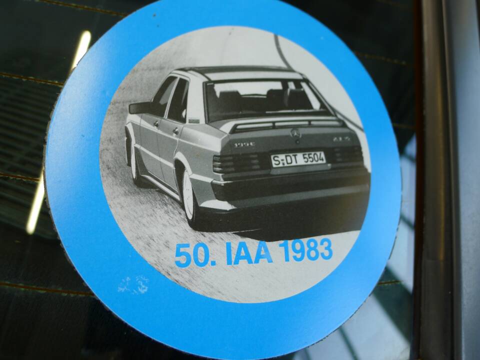 Image 25/49 of Mercedes-Benz 190 E 2.3-16 (1984)