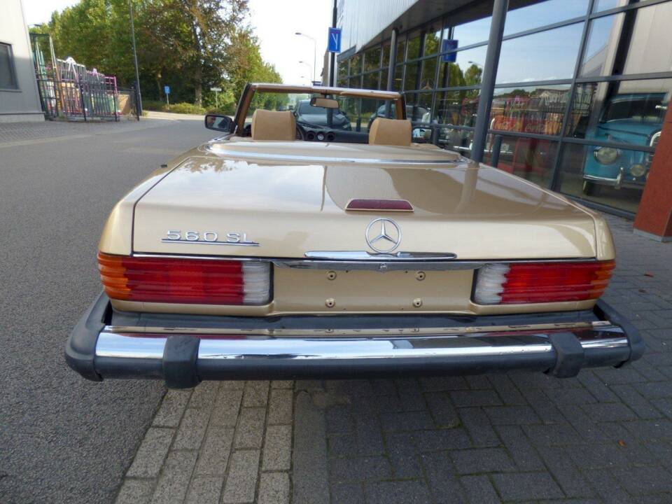 Image 9/36 de Mercedes-Benz 560 SL (1988)