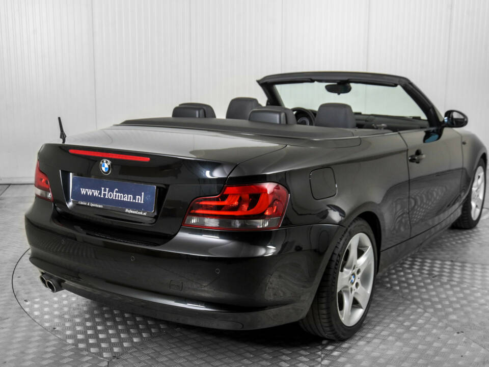 Image 25/50 of BMW 125i (2009)