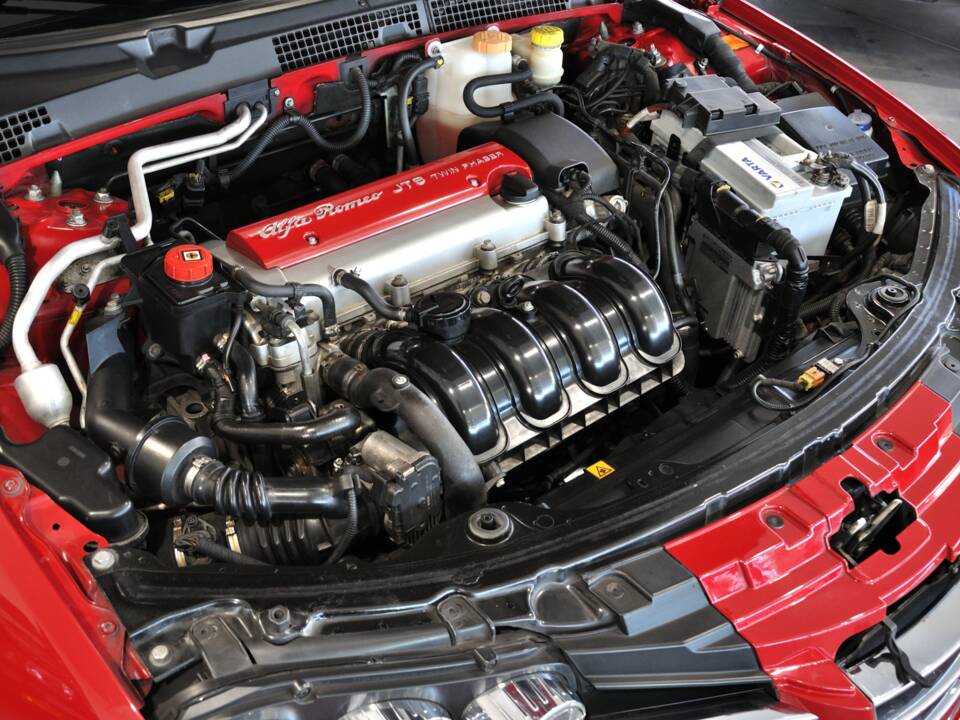 Imagen 20/23 de Alfa Romeo Brera 2.2 JTS (2006)