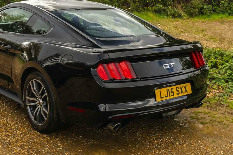 Immagine 29/50 di Ford Mustang GT 5.0 V8 (2015)