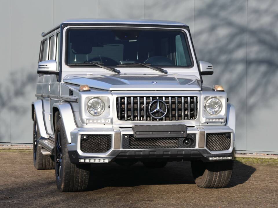 Bild 13/41 von Mercedes-Benz G 63 AMG (lang) (2015)