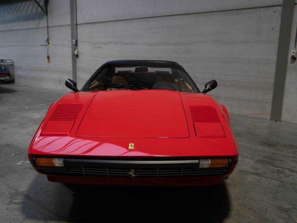 Bild 3/85 von Ferrari 308 GTSi Quattrovalvole (1985)