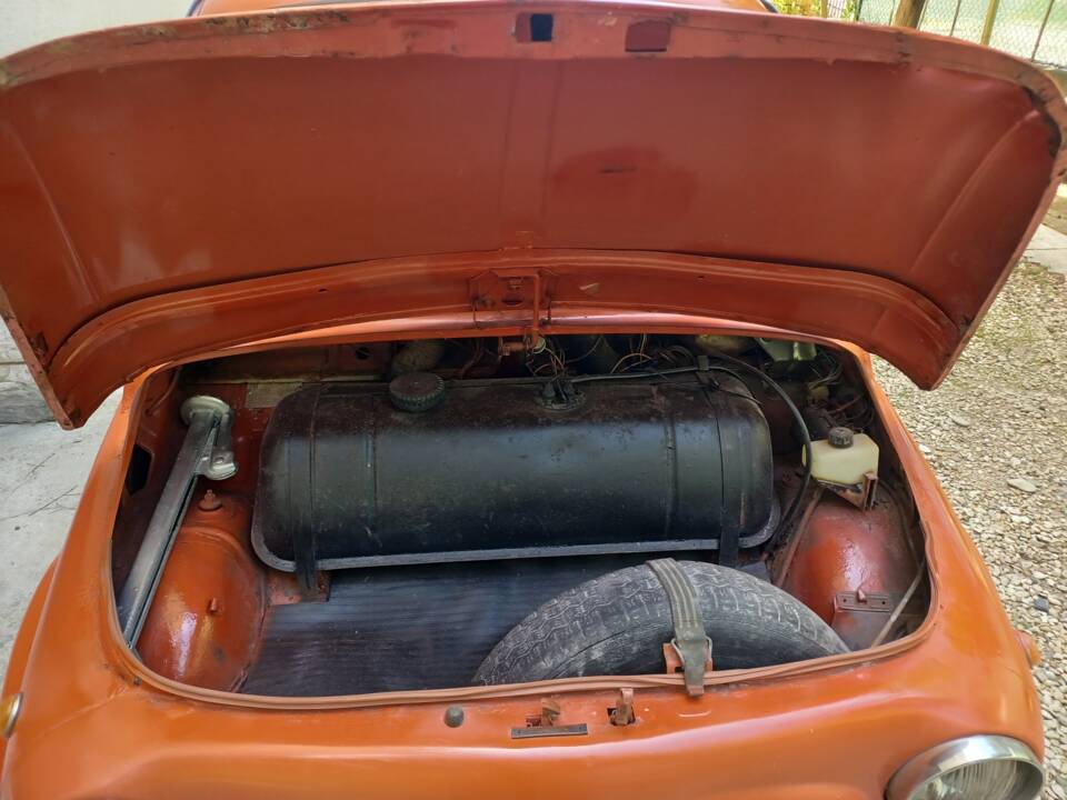 Image 54/56 of FIAT 500 L (1971)