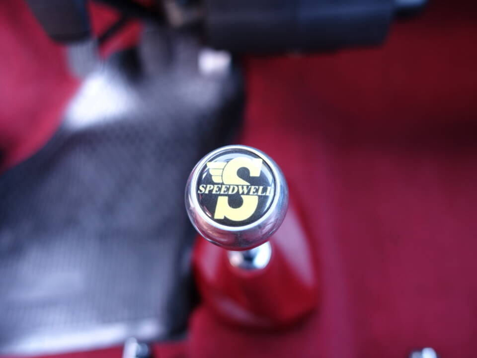 Immagine 2/9 di Mini Cooper 1.3i MPI (2000)