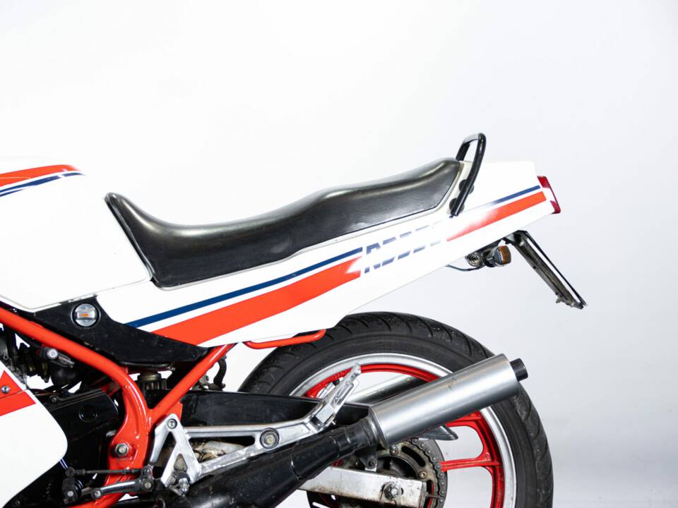 Image 21/50 of Yamaha RD 350 LC (1990)