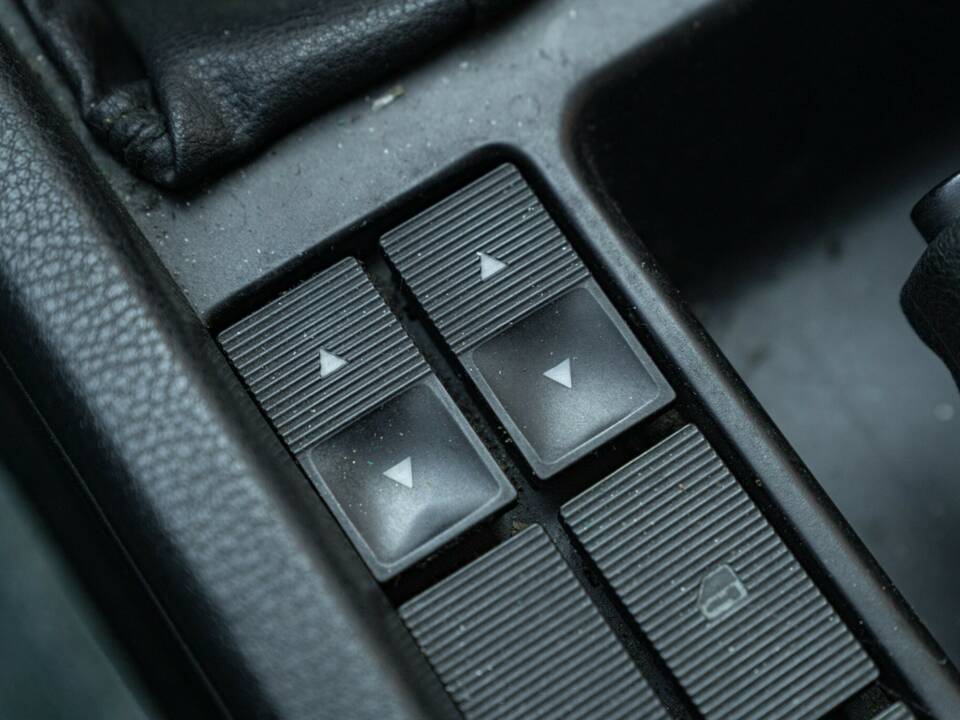 Image 50/50 of Alfa Romeo 164 2.0 (1990)