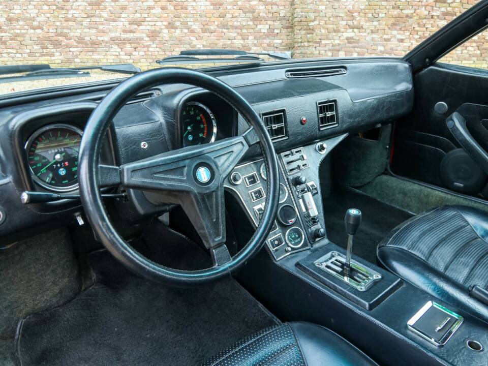 Image 3/50 of De Tomaso Pantera (1972)