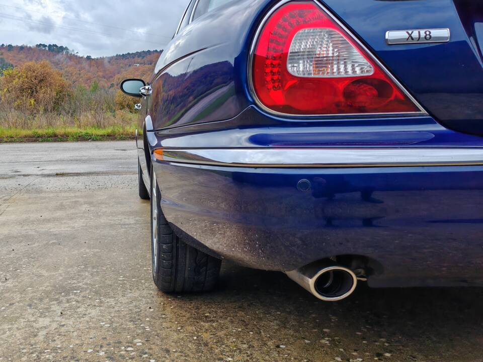 Bild 23/50 von Jaguar XJ 8 3.5 (2003)