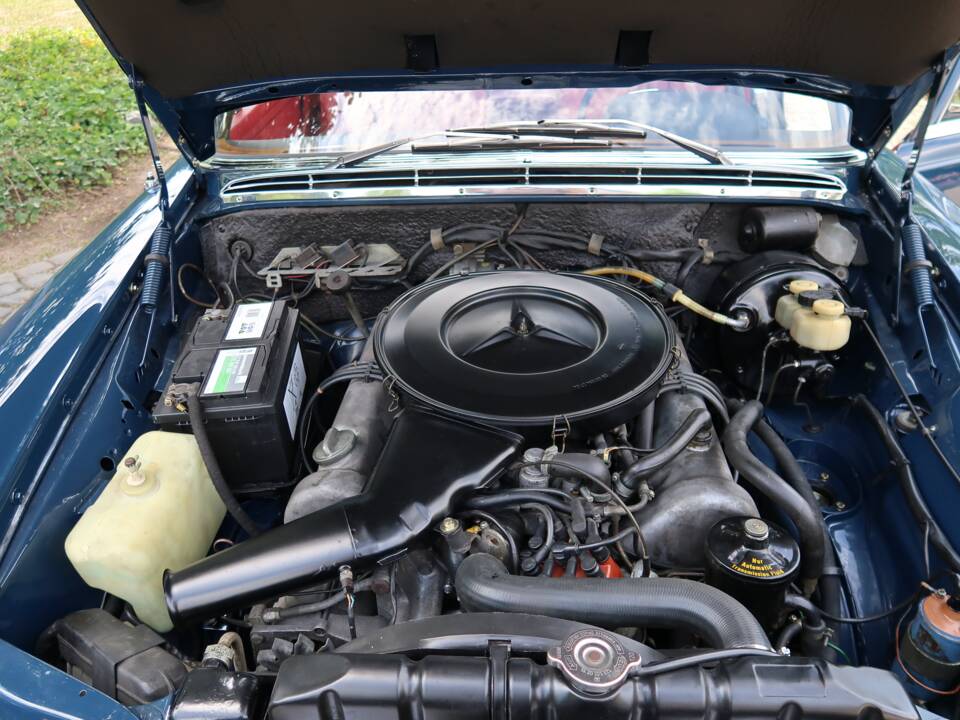 Bild 16/26 von Mercedes-Benz 280 SE 3,5 (1971)