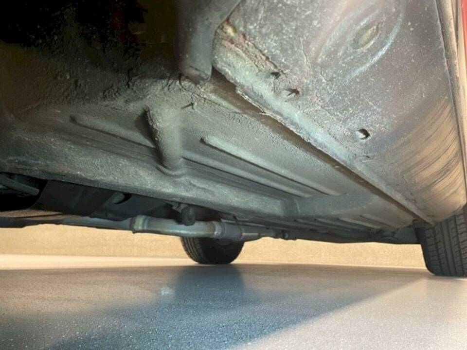 Bild 30/36 von Mercedes-Benz 560 SL (1987)