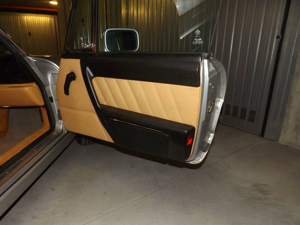Bild 12/50 von Alfa Romeo 2.0 Spider (1992)
