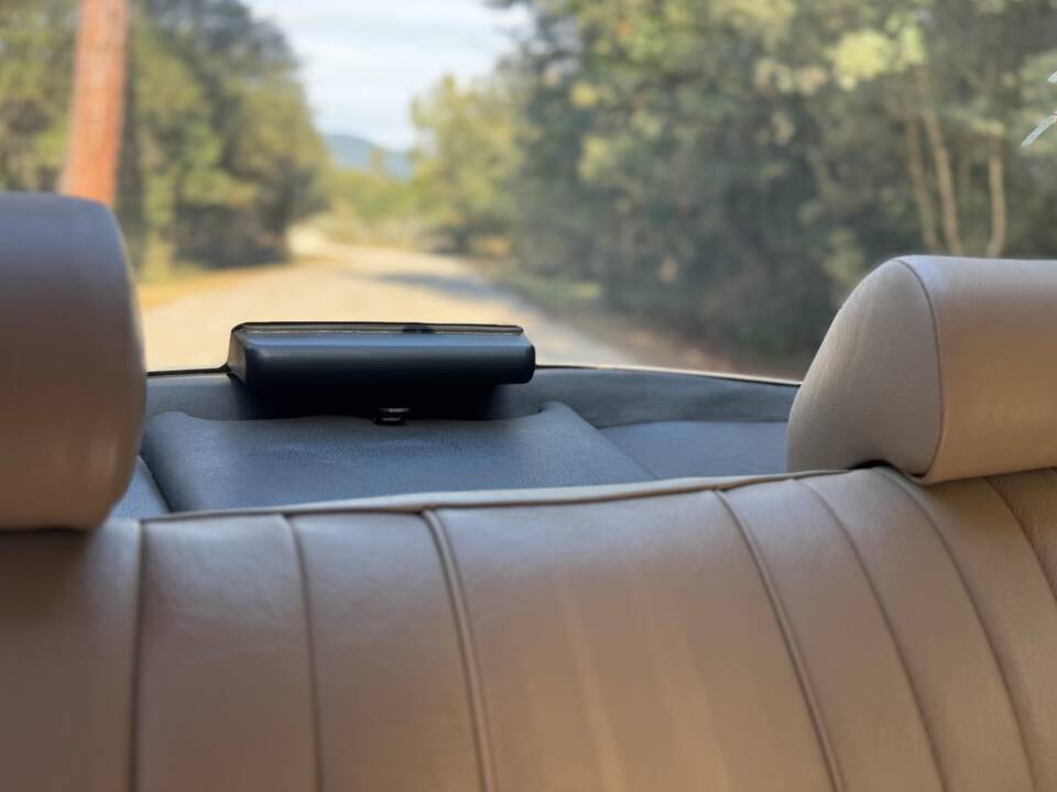 Immagine 17/41 di Jaguar XJ 12 (1990)