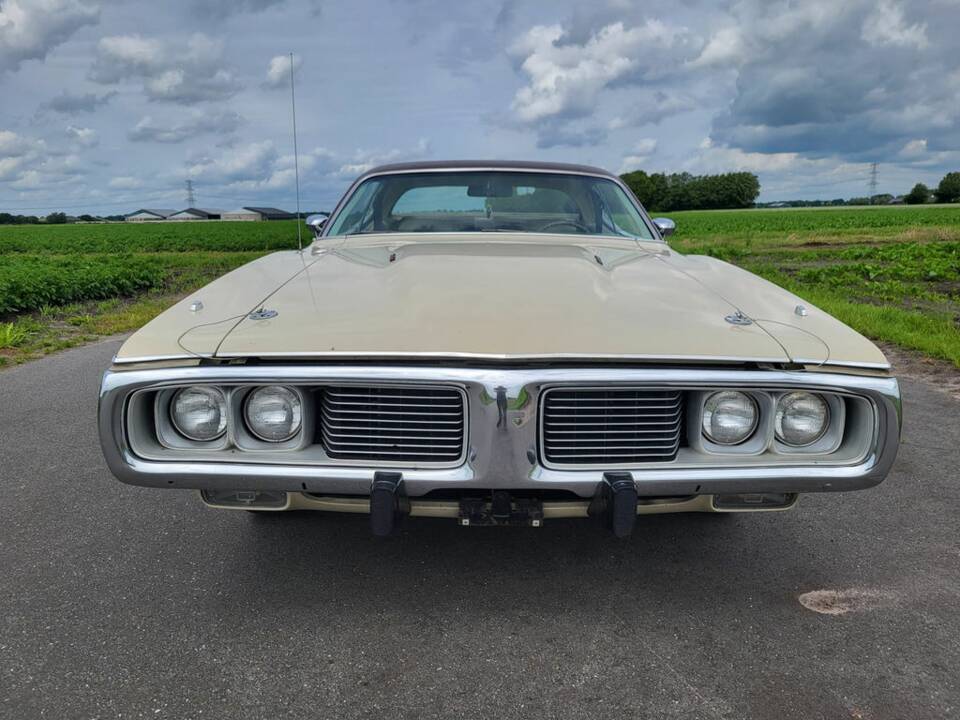Image 4/8 of Dodge Charger SE 360 (1974)