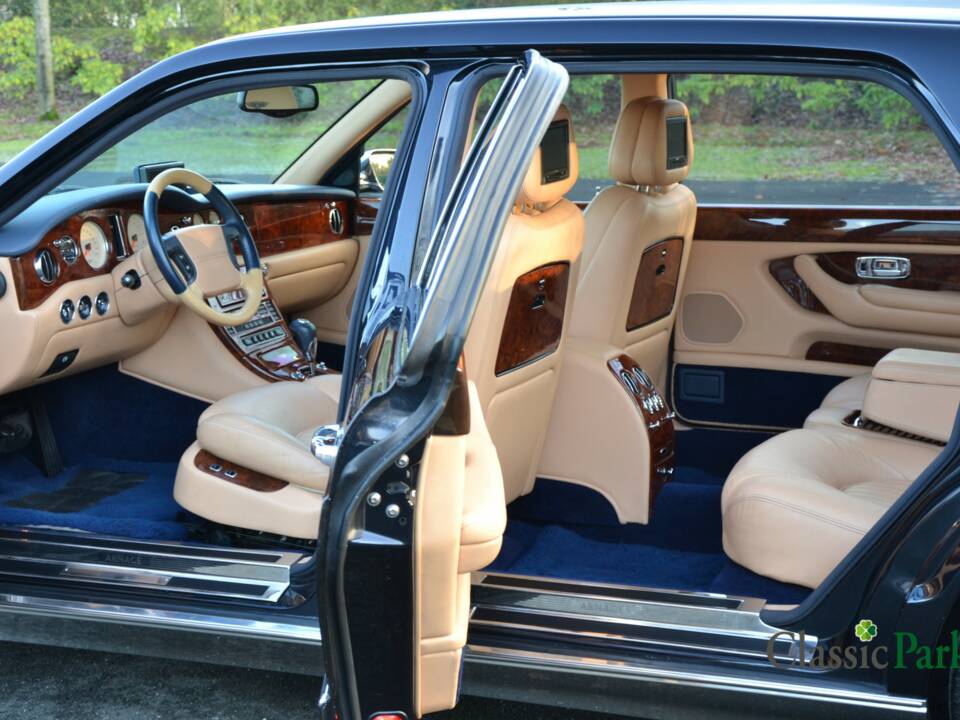 Bild 19/50 von Bentley Arnage Red Label (2002)