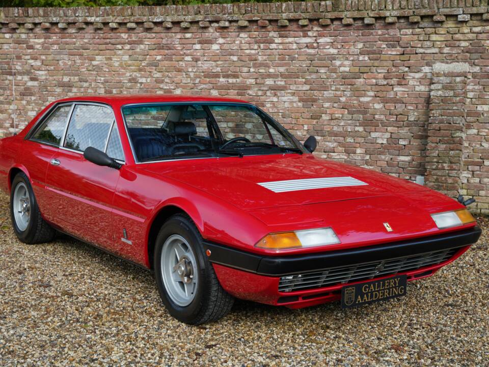 Image 45/50 de Ferrari 365 GT4 2+2 (1974)