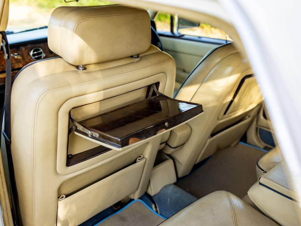Immagine 34/38 di Rolls-Royce Silver Spirit (1983)