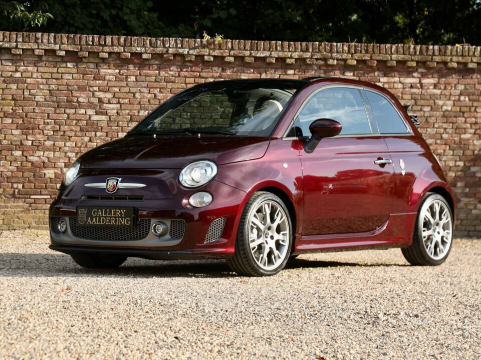 Immagine 22/50 di Abarth 695 &quot;Edizione Maserati&quot; (2013)