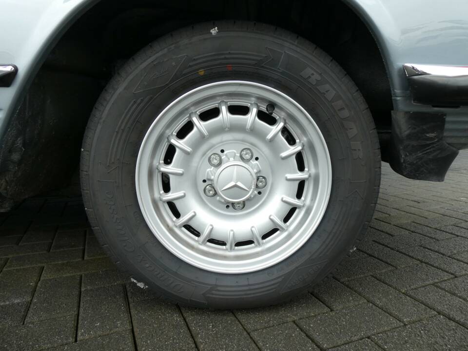 Bild 24/29 von Mercedes-Benz 380 SL (1983)