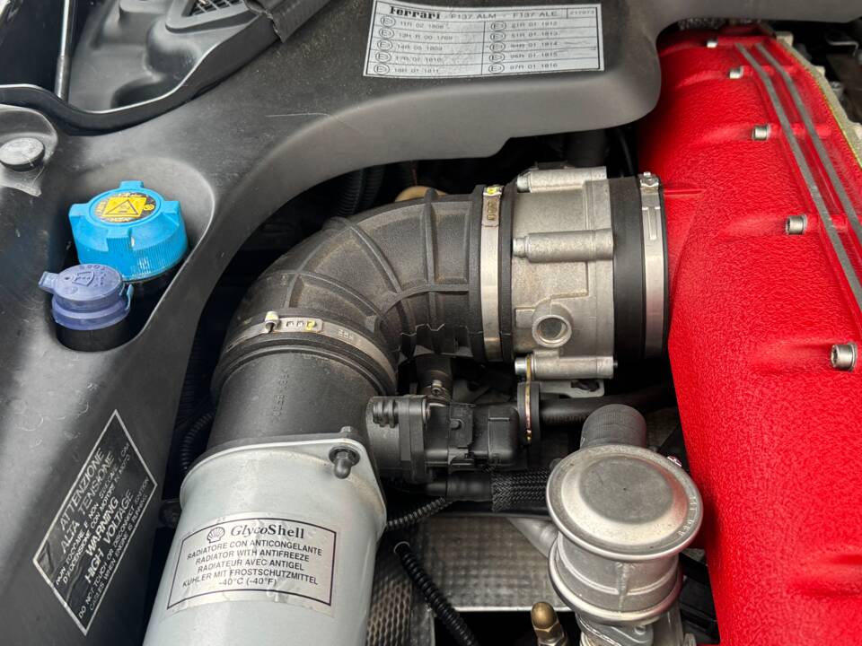 Afbeelding 57/74 van Ferrari 612 Scaglietti (2006)