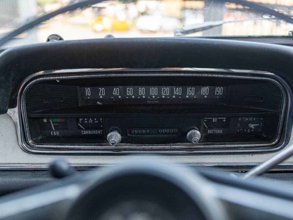 Image 19/29 of Peugeot 404 Coupé (1966)