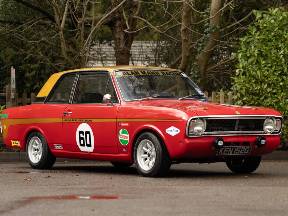 Image 1/50 of Ford Lotus Cortina (1969)