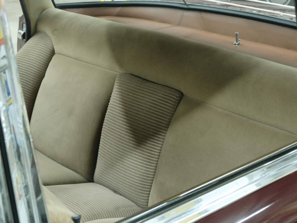 Image 35/50 of Mercedes-Benz 300 SE lang (1965)