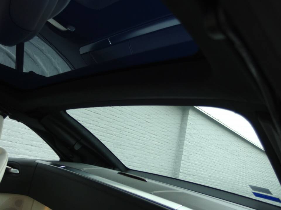 Image 39/99 of Mercedes-Benz SL 63 AMG (2012)