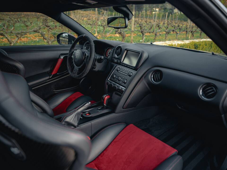 Image 40/76 de Nissan GT-R Nismo (2015)
