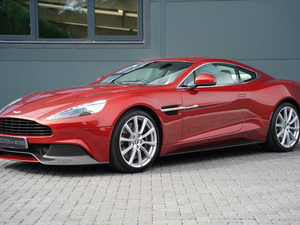 Bild 4/50 von Aston Martin Vanquish (2013)