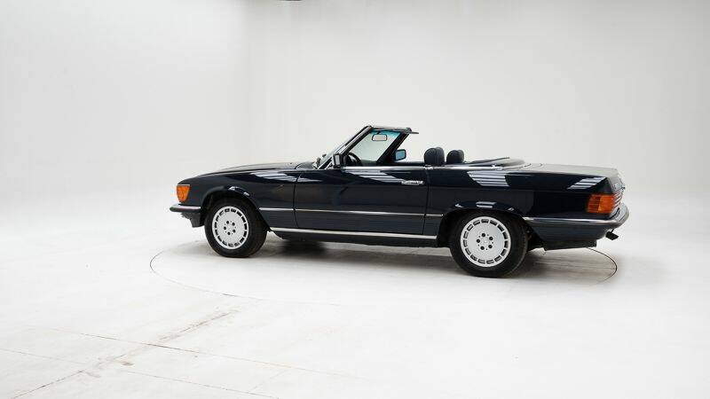 Image 4/15 de Mercedes-Benz 280 SL (1980)
