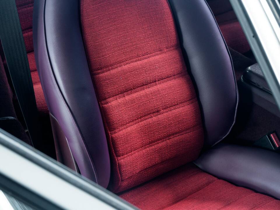 Imagen 30/43 de Porsche 944 S (1988)