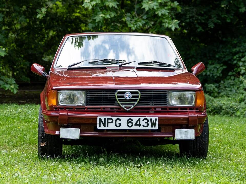 Bild 6/48 von Alfa Romeo Giulietta 2.0 (1981)