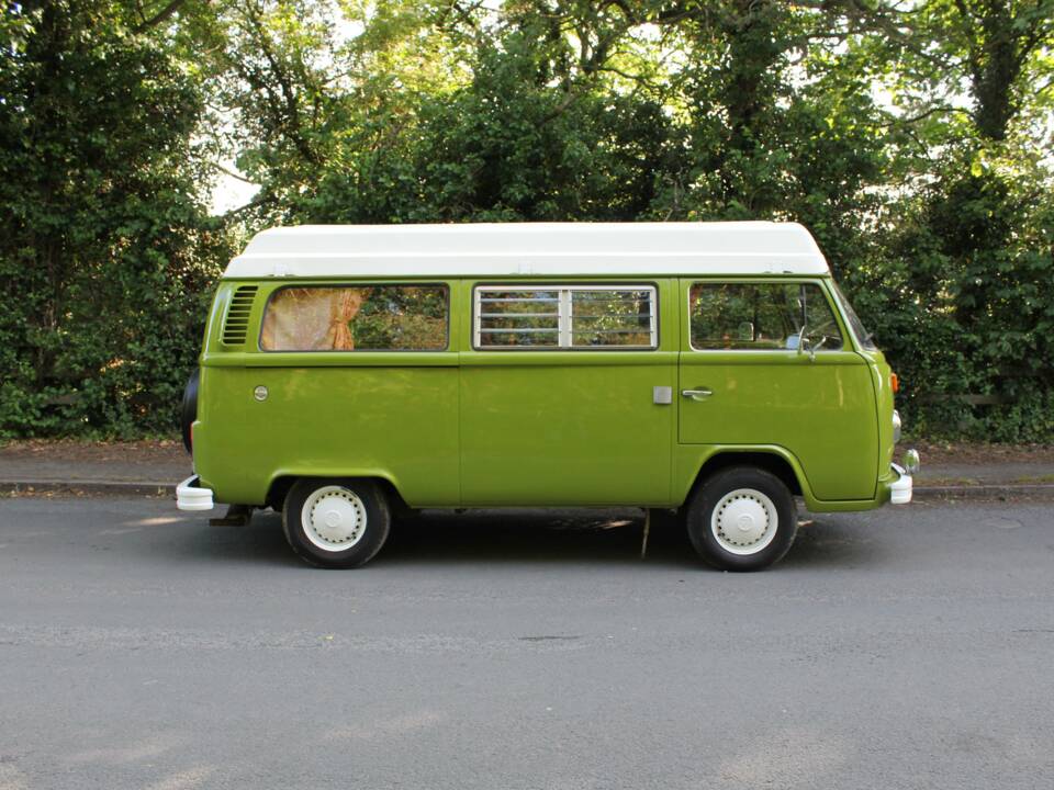 Image 6/17 de Volkswagen T2 Combi (1979)