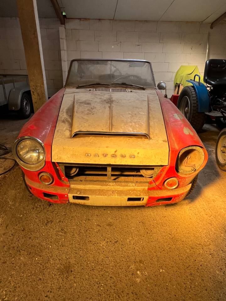 Image 3/12 of Datsun Fairlady 1600 (1967)