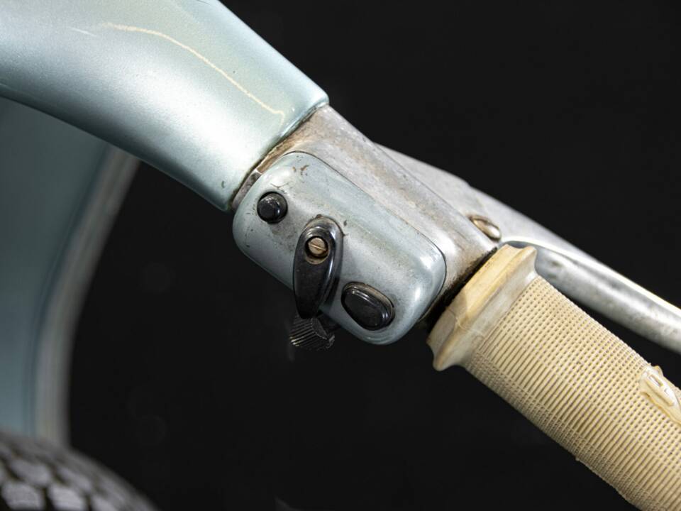 Bild 20/35 von Piaggio Vespa 150 (1960)