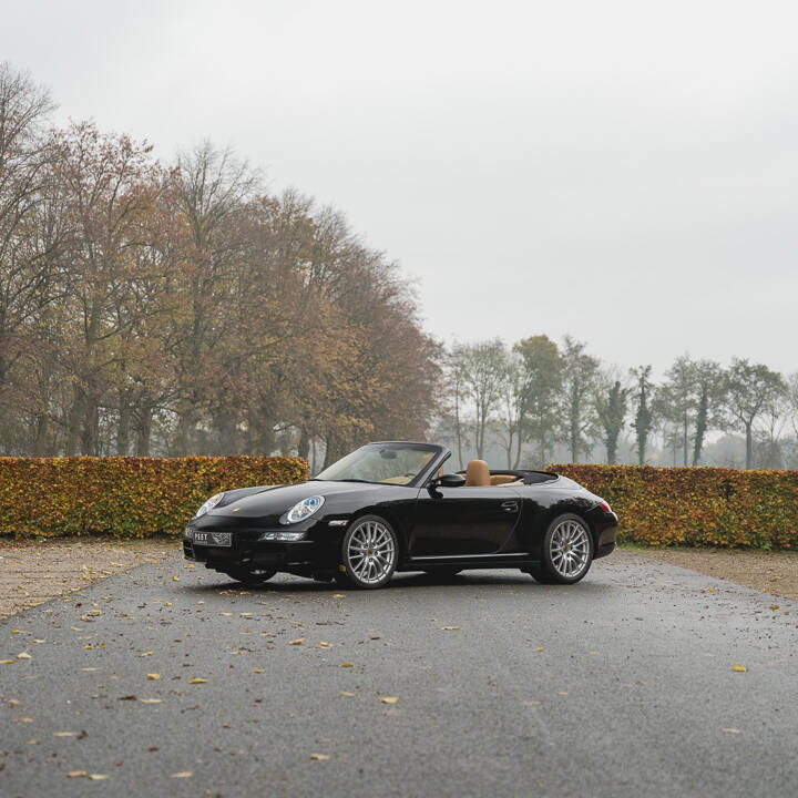 Image 20/96 of Porsche 911 Carrera 4 (2006)