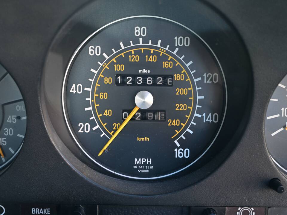 Image 20/50 of Mercedes-Benz 350 SL (1979)