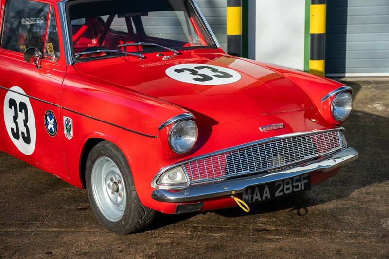 Bild 8/50 von Ford Anglia Super (1968)