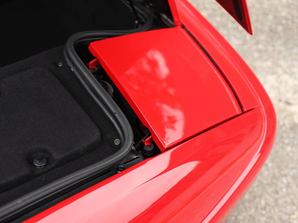 Image 20/93 of Ferrari F 355 Berlinetta (1997)