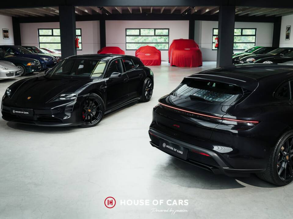 Image 1/23 de Porsche Taycan GTS Sport Turismo (2022)