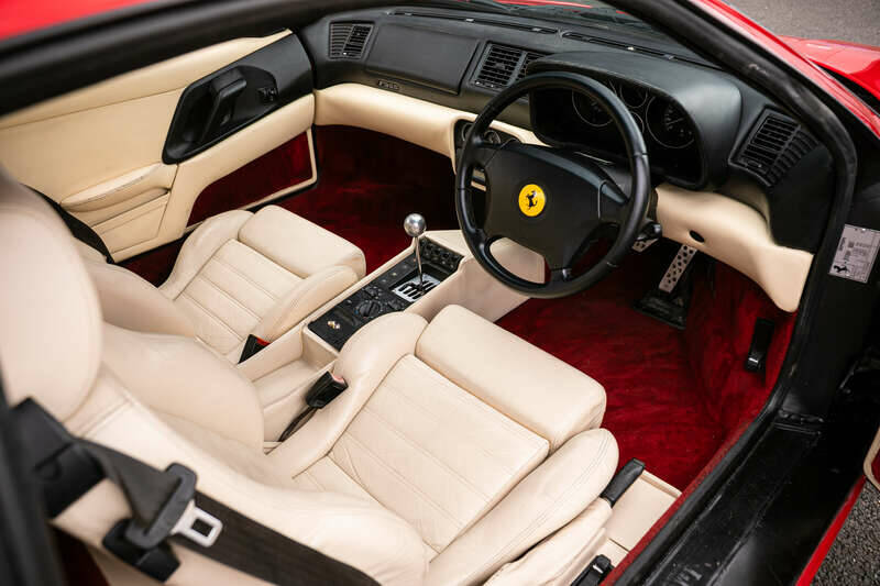 Immagine 2/29 di Ferrari F 355 Berlinetta (1998)