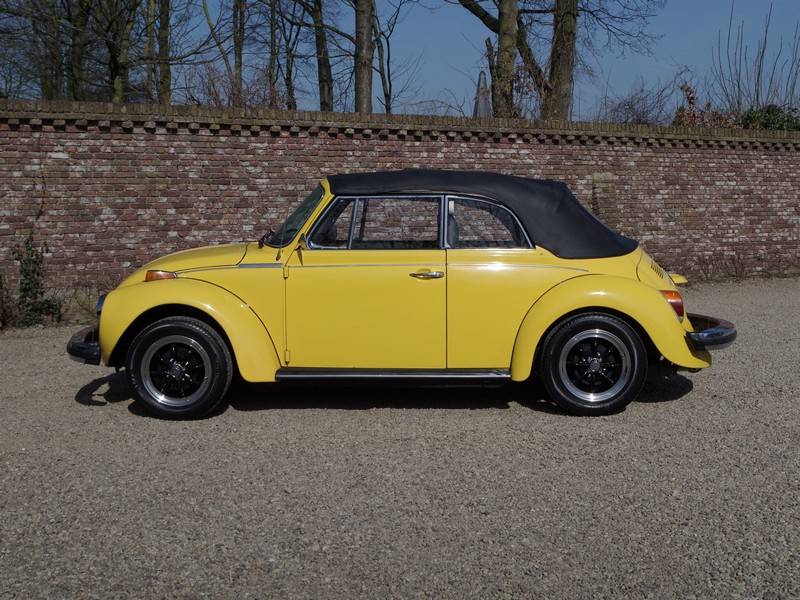 Bild 25/50 von Volkswagen Escarabajo 1600 (1976)