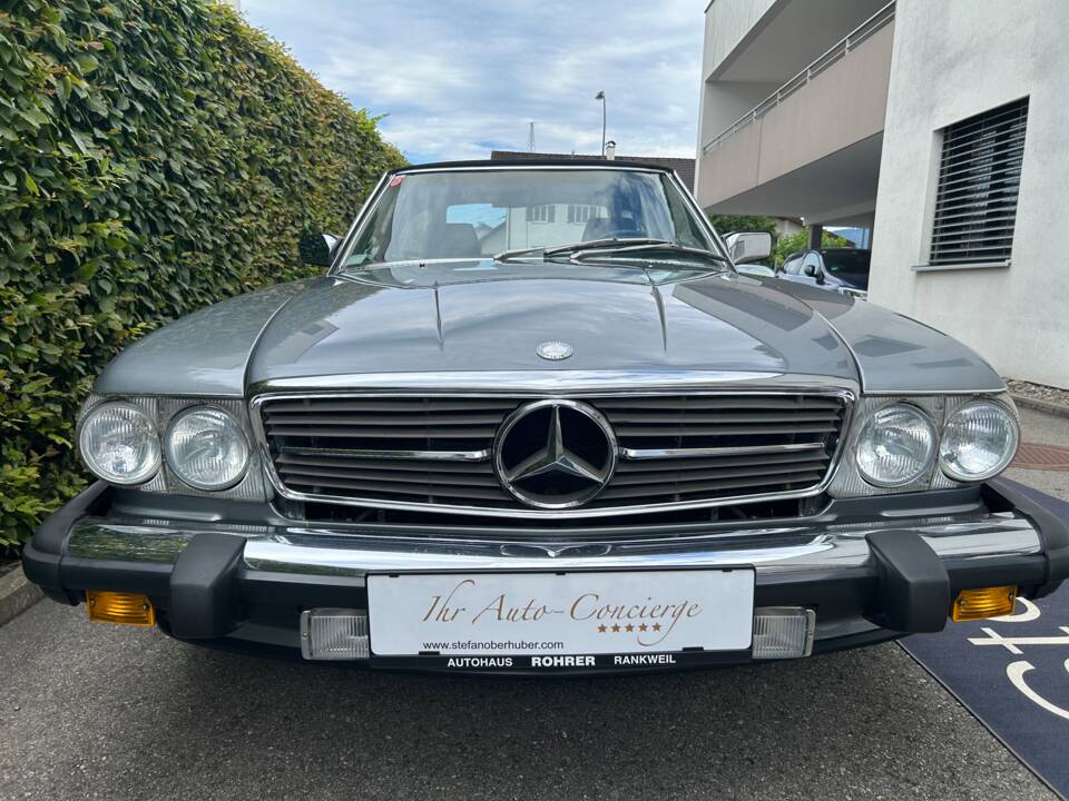Image 19/36 of Mercedes-Benz 560 SL (1989)