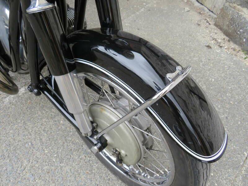 Image 32/43 of BMW R 60/2 (1963)