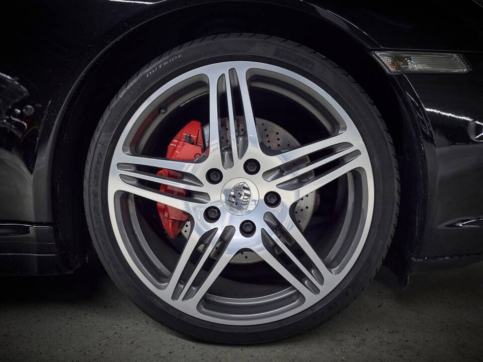 Bild 26/78 von Porsche 911 Carrera 4S (2006)