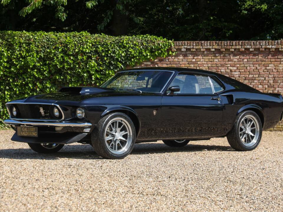 Image 11/50 of Ford Mustang 302 (1969)
