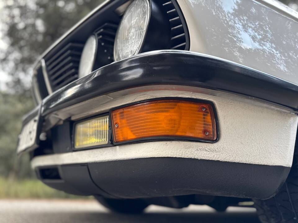 Bild 12/47 von BMW 528i (1986)